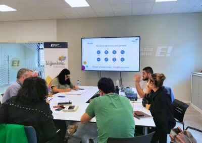Erandio Lagunkoia realiza dos encuentros con el equipo técnico y político del municipio